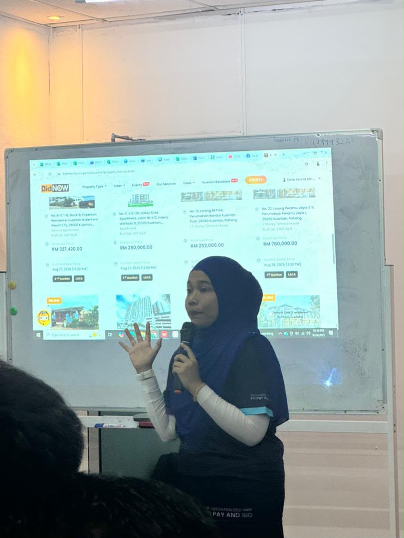Fifi Natasya memberi penerangan